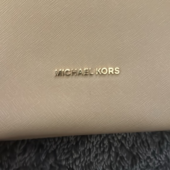 MICHAEL KORS Sofia Large East West Satchel - Picture 15 of 15